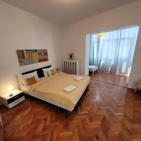 Anastasia 24 A