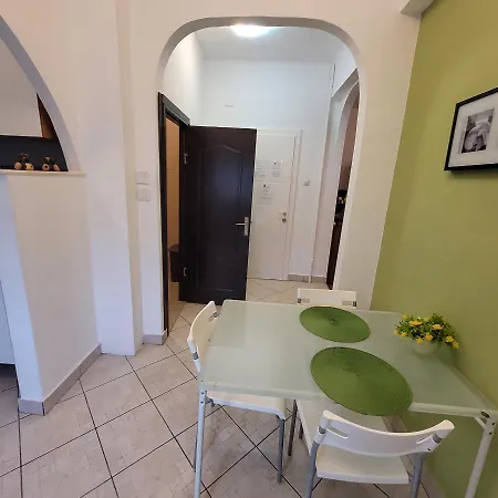 Anastasia 24 A Apartment *